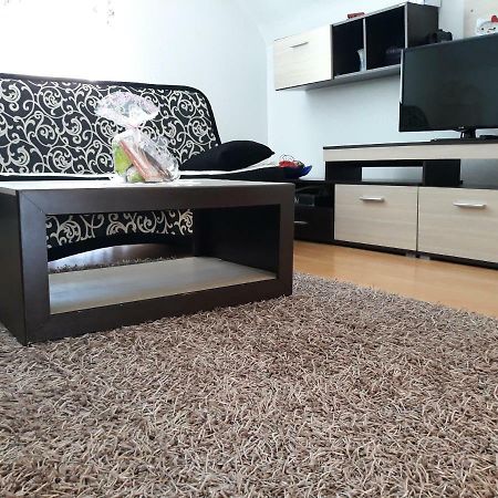 City Apartment Високо Экстерьер фото