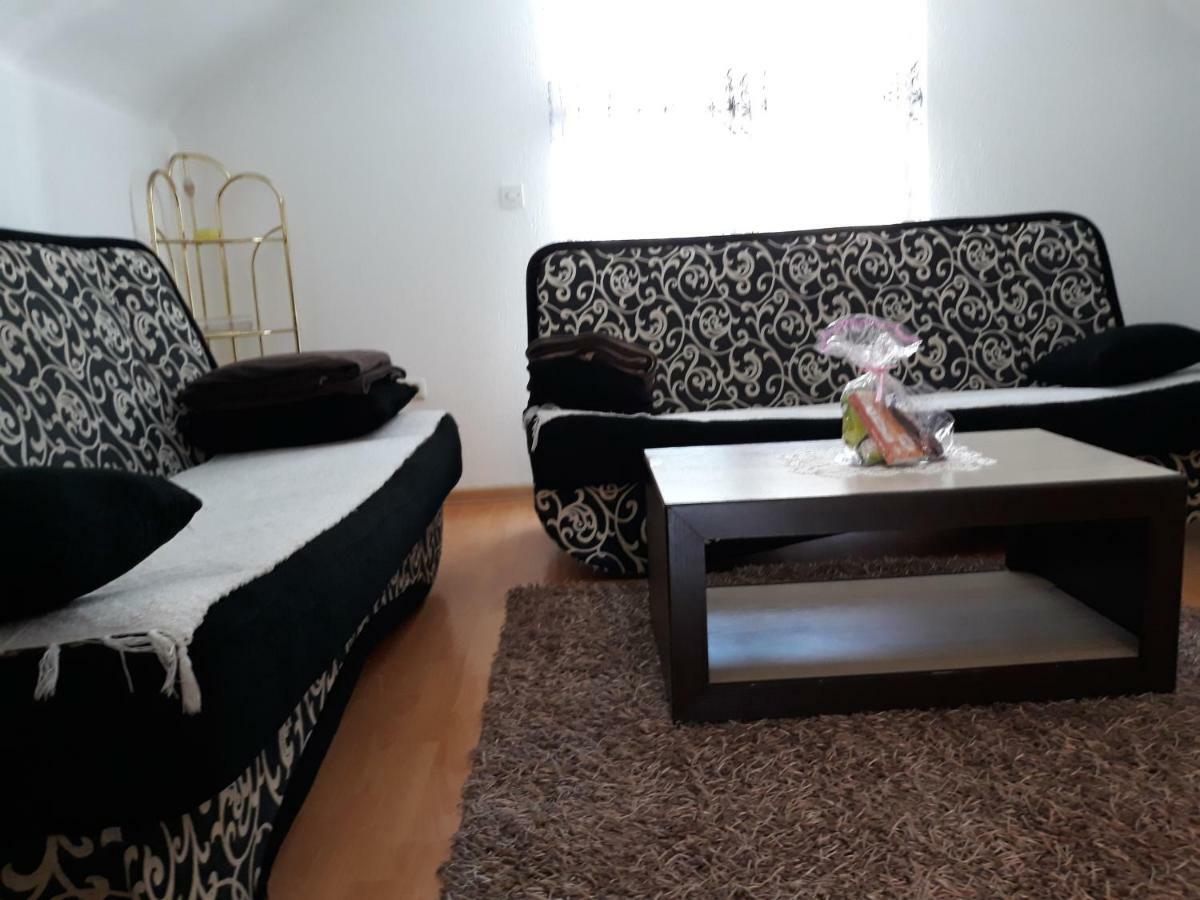 City Apartment Високо Экстерьер фото