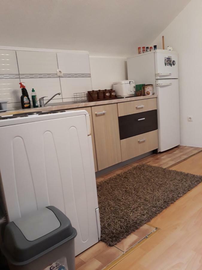 City Apartment Високо Экстерьер фото